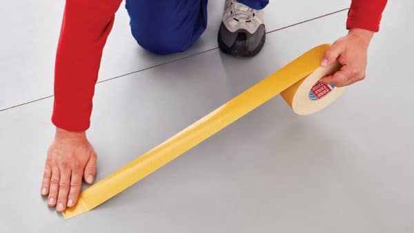 Kaksipuolinen kangasteippi TESA® 4964 (mattoteippi), eri leveyksiä - Image 2