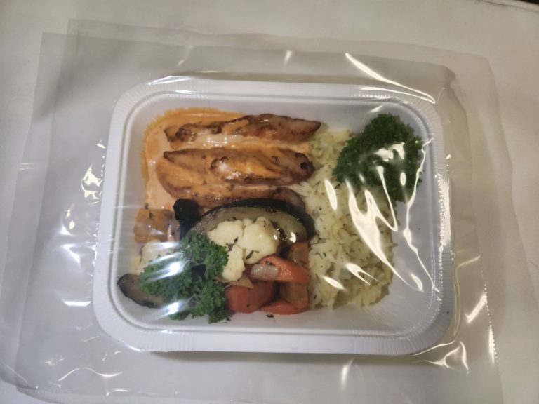 Kansilaminaatti / PET-suljentakalvo